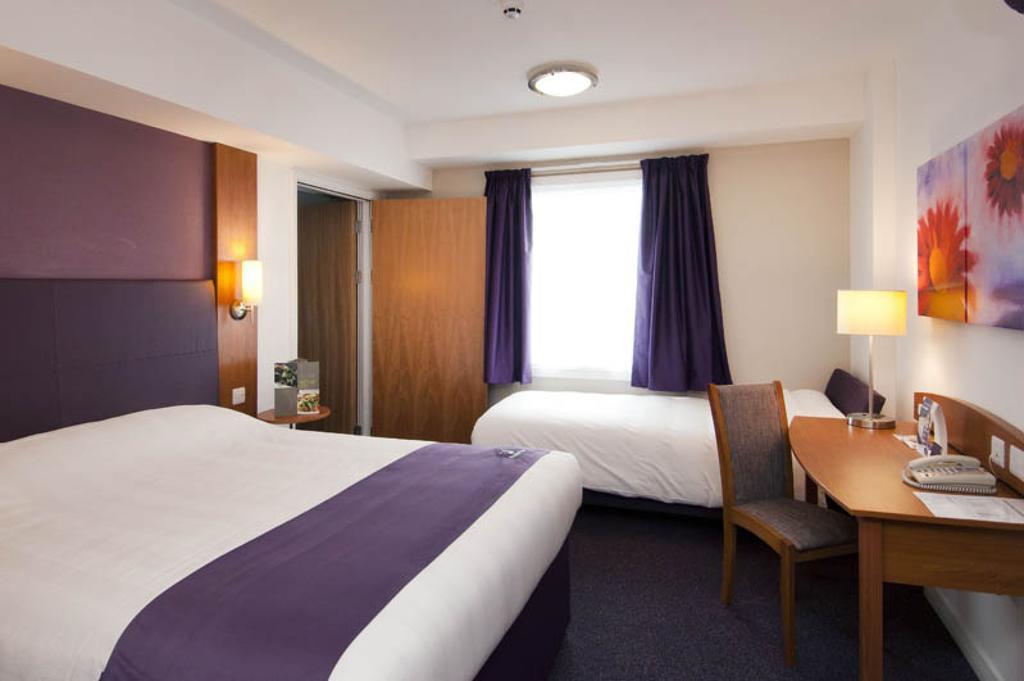 Premier Inn Newcastle - Metro Centre Gateshead Phòng bức ảnh
