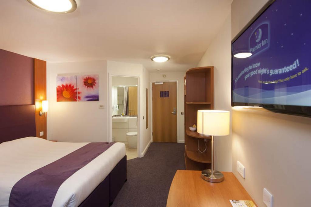 Premier Inn Newcastle - Metro Centre Gateshead Ngoại thất bức ảnh