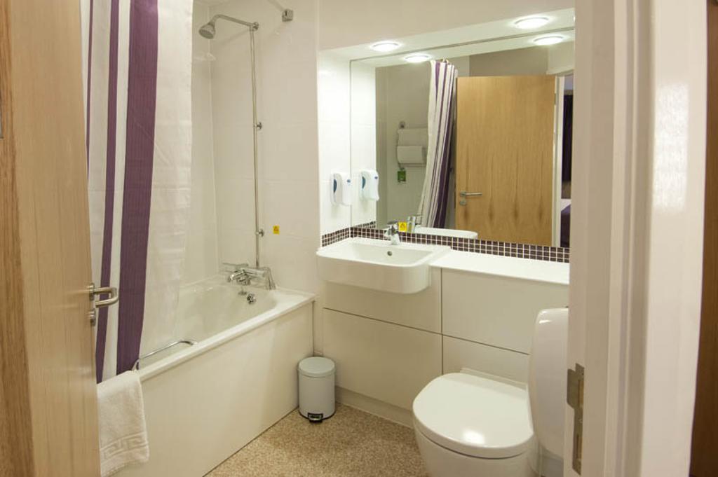 Premier Inn Newcastle - Metro Centre Gateshead Phòng bức ảnh