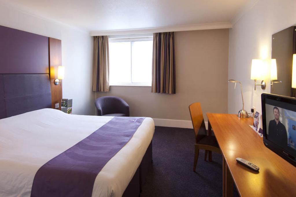 Premier Inn Newcastle - Metro Centre Gateshead Phòng bức ảnh