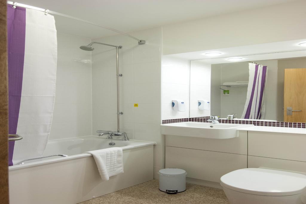 Premier Inn Newcastle - Metro Centre Gateshead Ngoại thất bức ảnh